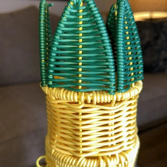 💥NWOT CIROA Pineapple Hello Summer WINE CADDY Strap FAUX RESIN WICKER - Picture 10 of 12